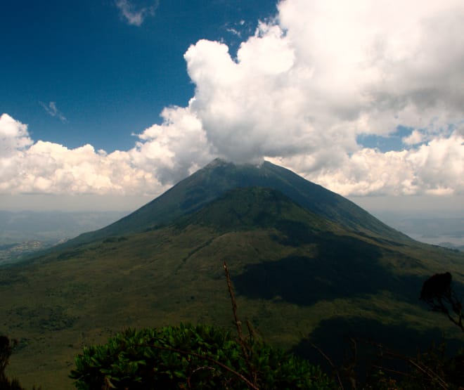 Vulcão no Parque Nacional do Virunga