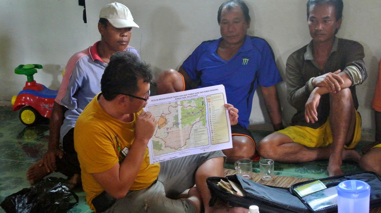 Matek fazendo um mapa do desmatamento ilegal
